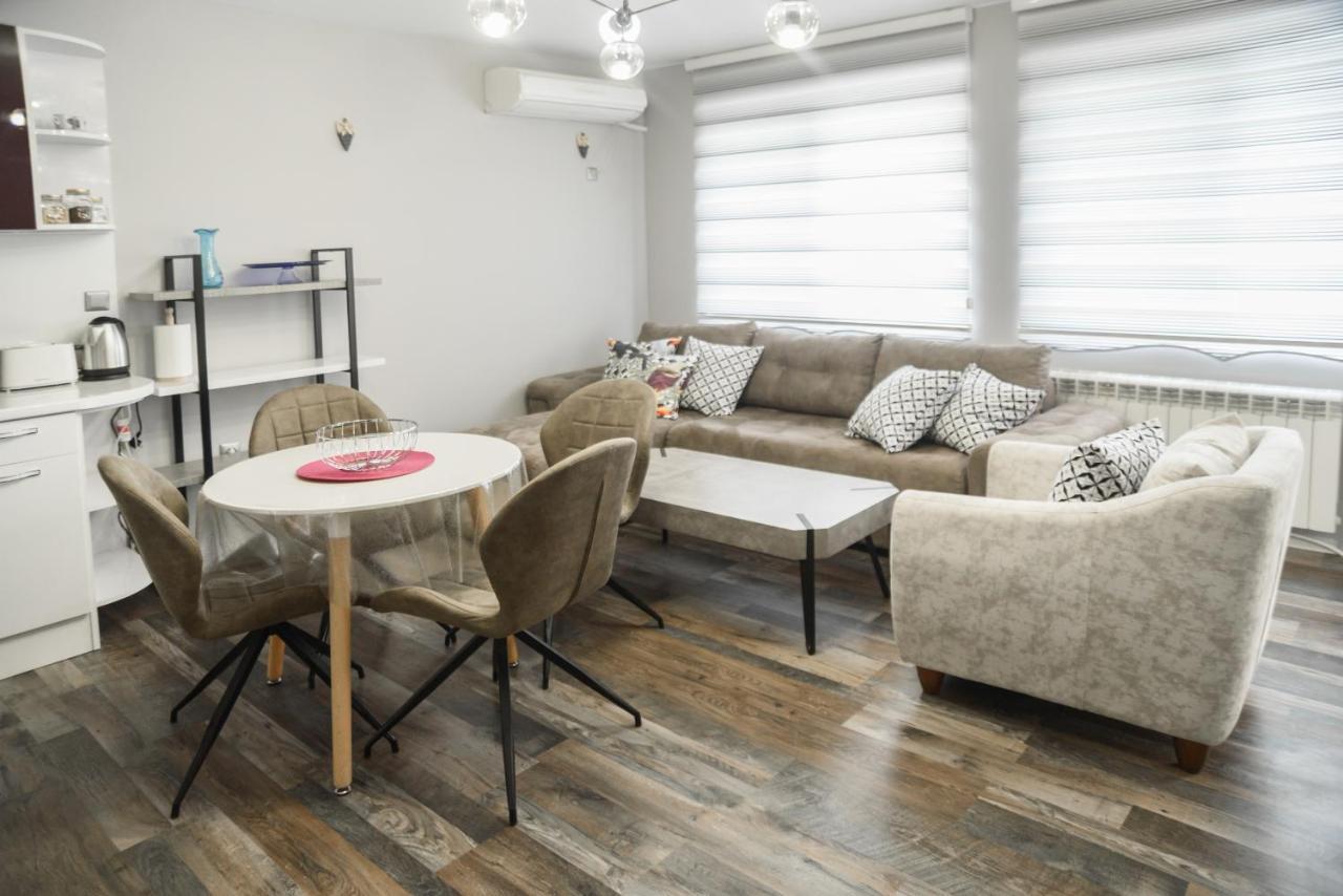 Apartment Martini Burgas Luaran gambar