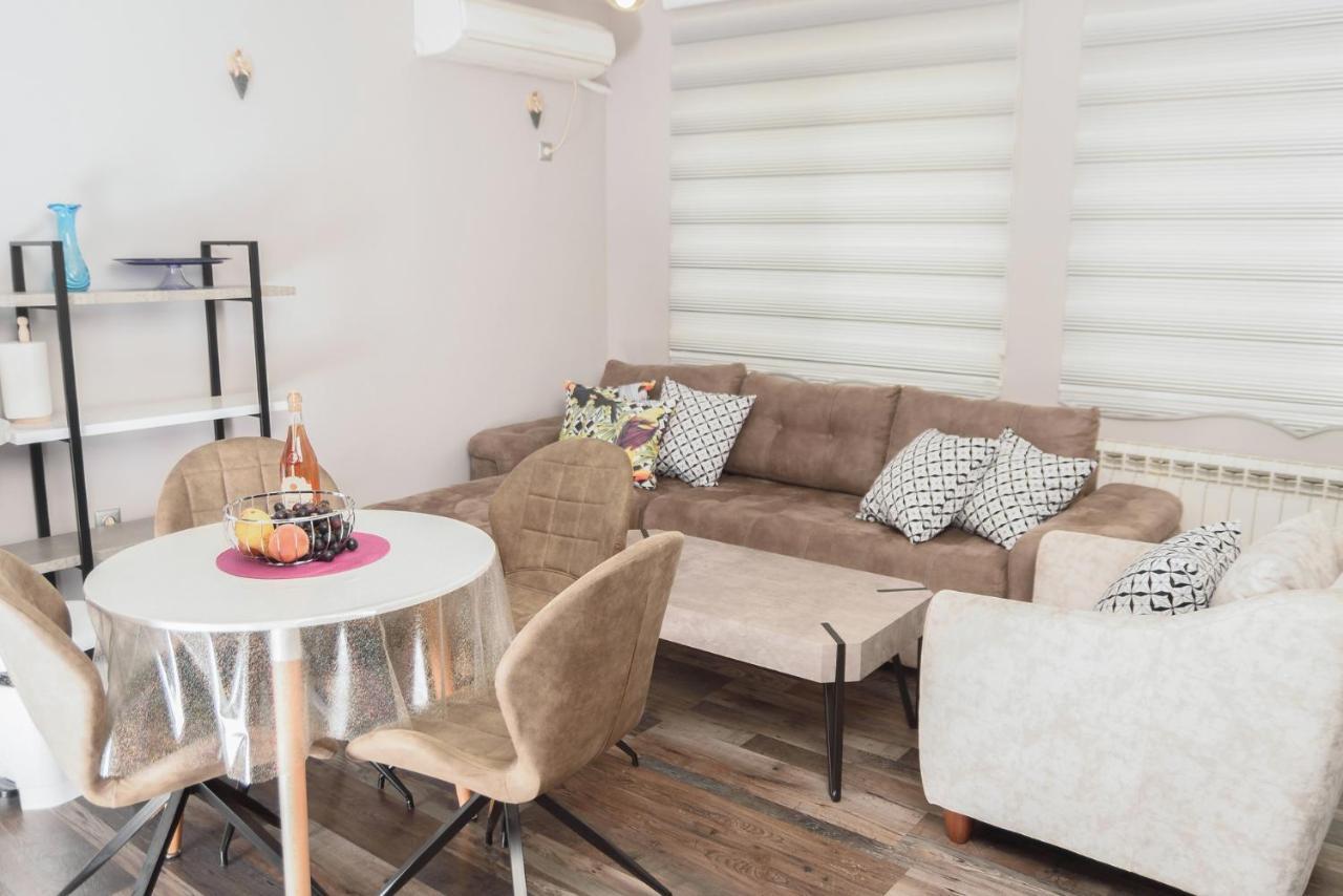 Apartment Martini Burgas Luaran gambar